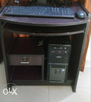 1 Year Old Good Condition Computer Table for Sale