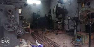 2 lethe machine 4 fit ke good condition and 1leth