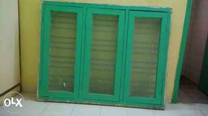 5 X 4 size window frame in good condition for sale