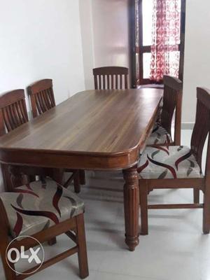 6 seater dinning table made up of sagvaan wood,