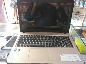 Asus I3 good condition laptop