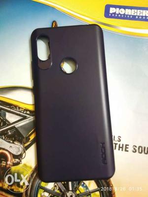 Its Redmi y2 back cover... only 1 day. fixed