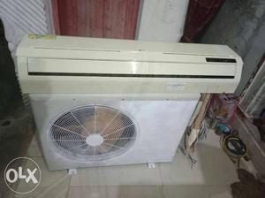 LG 1.5ton good condition,free installation