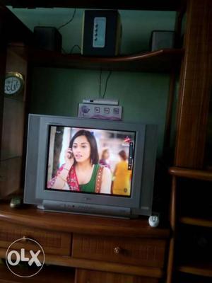 LG 22 inch TV is vary good condition