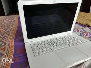 MacBook Pro Showroom condition Ram 4 GB Core2Duo