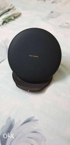 Original Samsung Fast Wireless charger with box.
