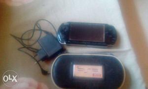 Piano black psp with box charger and cover