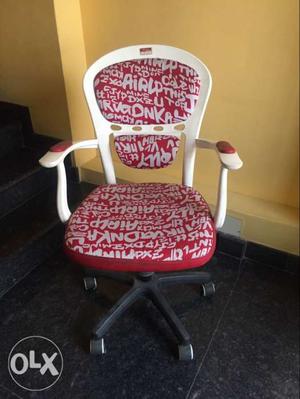 Red And White Floral Padded Rolling Chair