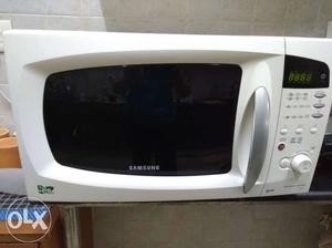 Samsung microwave29 l,fully working condition