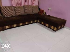 Sofa set fully in good condition hurry up