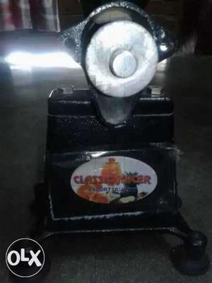 Steel Juicer Mation new only 1month old plz call