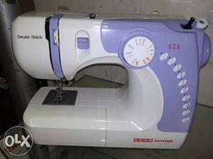 Usha company store speciel price sewing machine