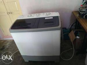 Washing machine for sale working in good
