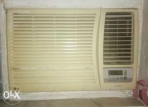 Window ac 1.5 ton,brand LG, in excellent working
