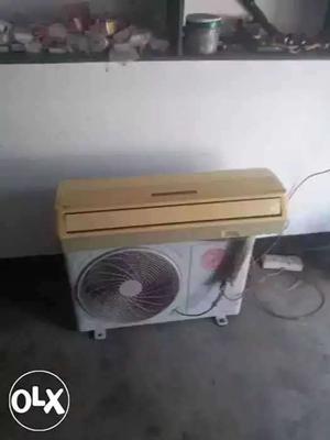 1 Ton Beige Split-type Air Conditioner With Air Condenser