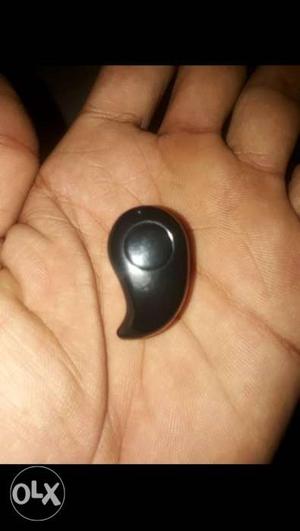 Mini Black Bluetooth Earpiece