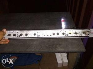 Phonic Crossover 3way good working condition.