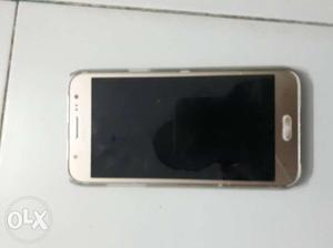 Samsung galaxy j5 mobile is good condition