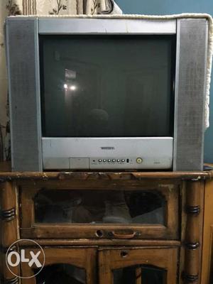 Toshiba 21 inch color tv with corner table