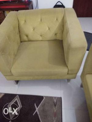 Beautiful elegant almost new (2+1) sofa with matching