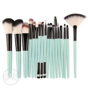 Black And Teal Makeup Brush Set