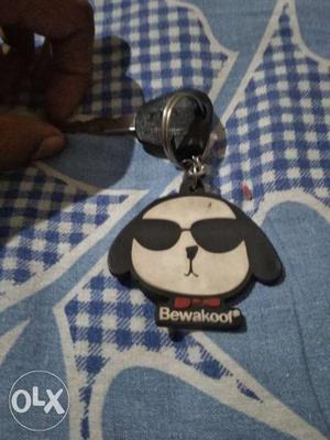 Black And White Bewakool Dog Keychain