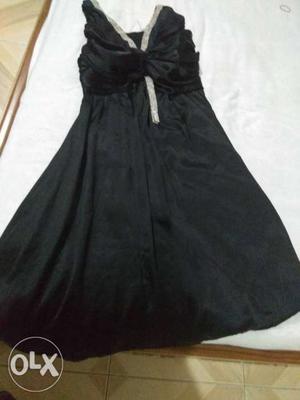 Black dress knee lenth S size 3.4 time used
