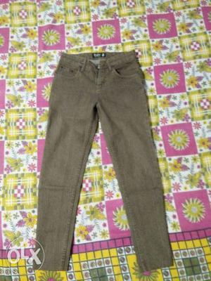 Brown jeans size 28