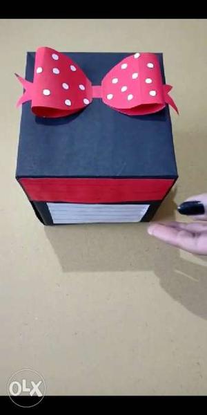 Explosion box gift ur loved ones dm for order