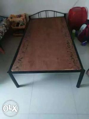 Good condition iron bed... immediately need to