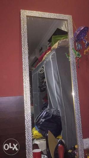I hv to sale my this almost new mirror jus 15