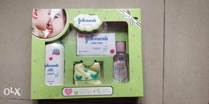 Johnson's Baby Kit (5 pc Gift Set) Brand New set