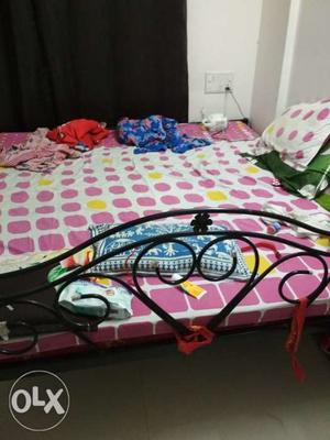 King size Iron bed for sale