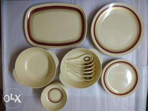 ORNET (UNUSED)-27 Piece Melamine Dinner Set