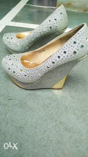 Pair Of Women's Gray Wedges