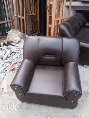 This is five seater best price in leather