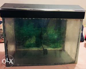 Aquarium fish tank 18 inches X 9 inches with light