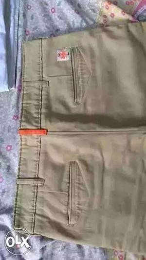 Beige 32" men's chinos. wore for 2 hrs. only