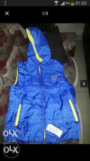 Blue And Yellow Zip-up Vest With Hoodie Screenshot