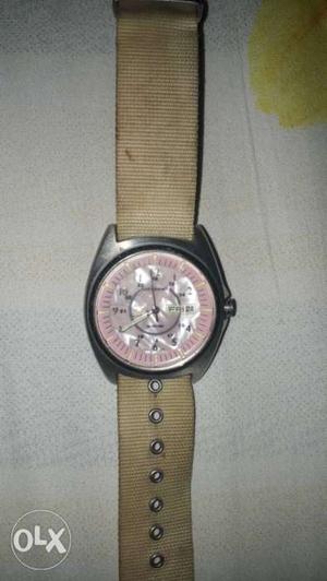 Branded Giordano Watch in impeccable condition.