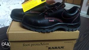 Pair Of Black Leader safety shoes size=10
