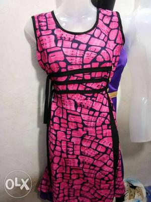 Pink And Black Scoop-neck Long-sleeved Dress