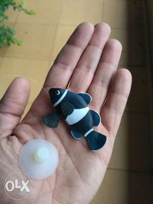 Rubber artificial fish around 2.5 inch for