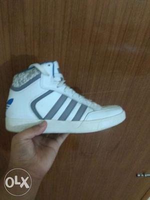Unpaired Gray And White Adidas High-top