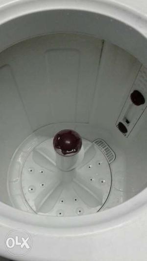 8k kg whirlpool washing machine gently used