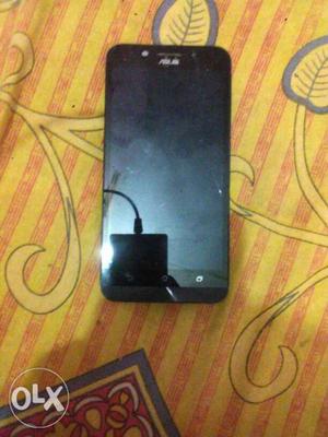 Asus zenphone good condition battery backup 8 days