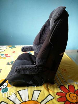 Baby front facing car seat for sale