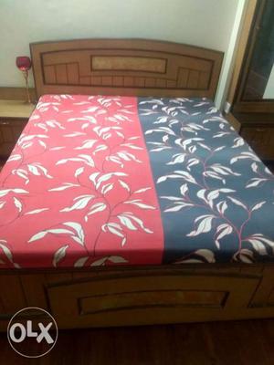 Bed in excellent condition