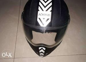 Black And White Adonis Full-face Helmet