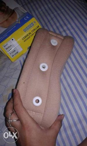 Cervical Collar,new one..just used it thrice!!